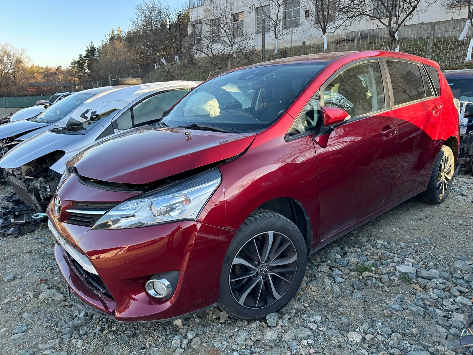 Toyota Verso 1.6 d4d 112 �� �� �����!  | Mobile.bg � ����������� 1