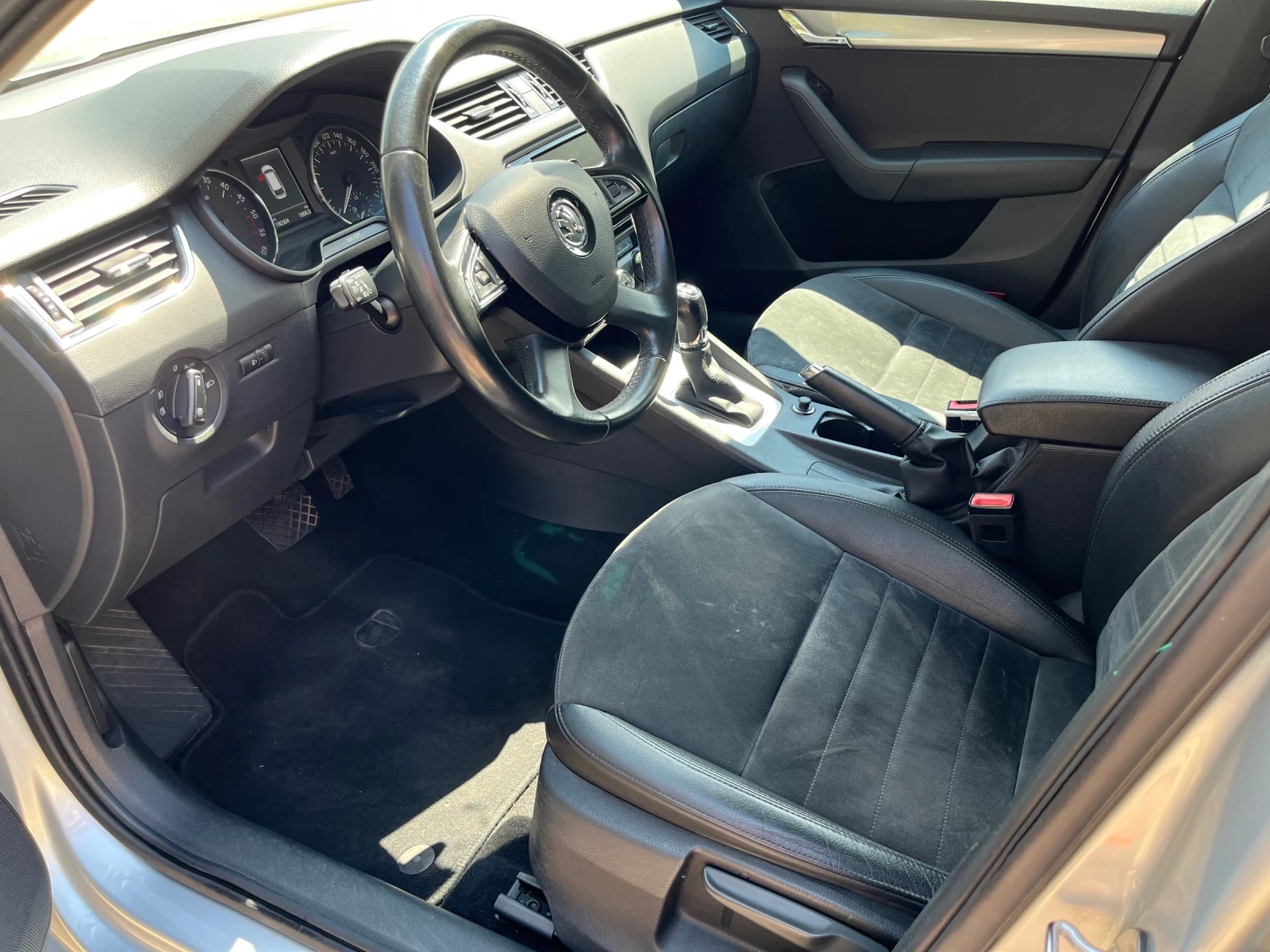 Skoda Octavia 2.0D 4x4 184кс / Швейцария - изображение 7