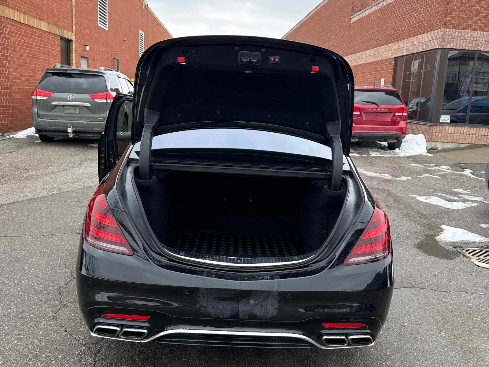 Mercedes-Benz S 63 AMG � ����������� & ���� ������ | Mobile.bg � ����������� 14