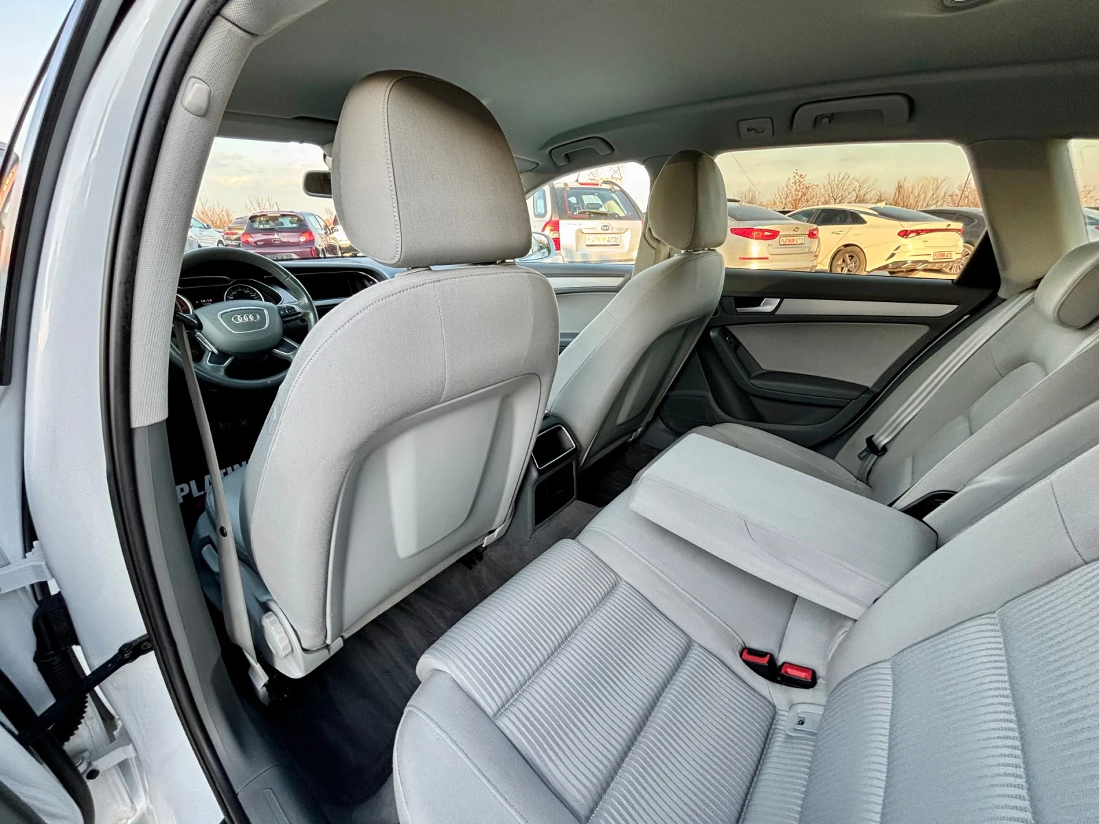 Audi A4 2.0D/ПОДГРЕВ/ПАРКТРОНИК/АВТОМАТИК/AVANT - изображение 9