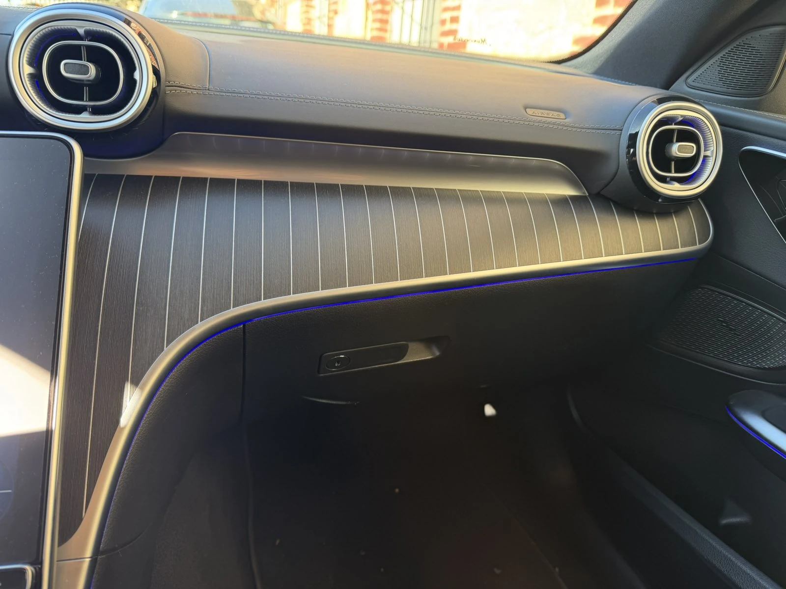 Mercedes-Benz C 220  - изображение 10