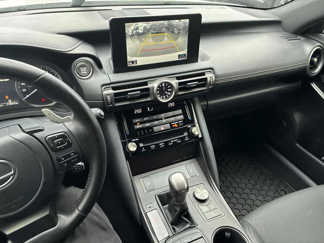 Lexus IS 300 * CARFAX * БЕЗ ПЪРВОНАЧАЛНА ВНОСКА, снимка 9 - Автомобили и джипове - 54225944