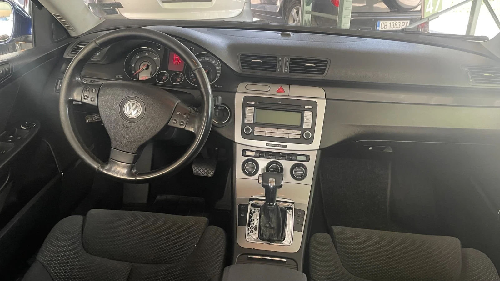 VW Passat 2.0TDI / 140 к.с / DSG , снимка 11 - Автомобили и джипове - 54243770