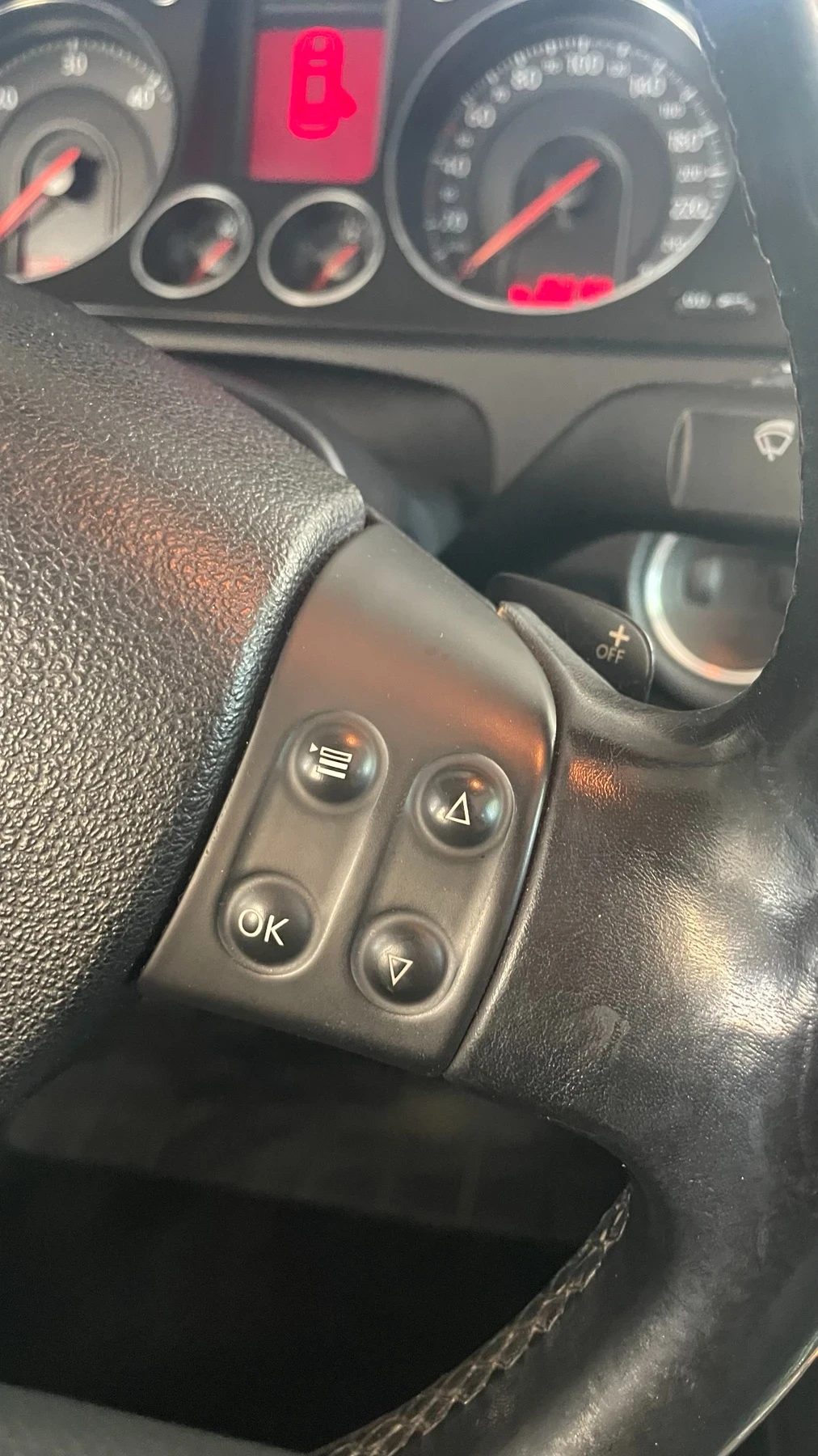 VW Passat 2.0TDI / 140 к.с / DSG , снимка 13 - Автомобили и джипове - 54243770