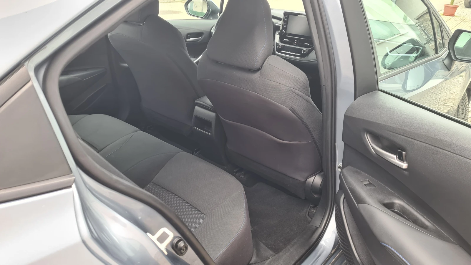 Toyota Corolla 2.0 SE 2021г. , снимка 12 - Автомобили и джипове - 54543424
