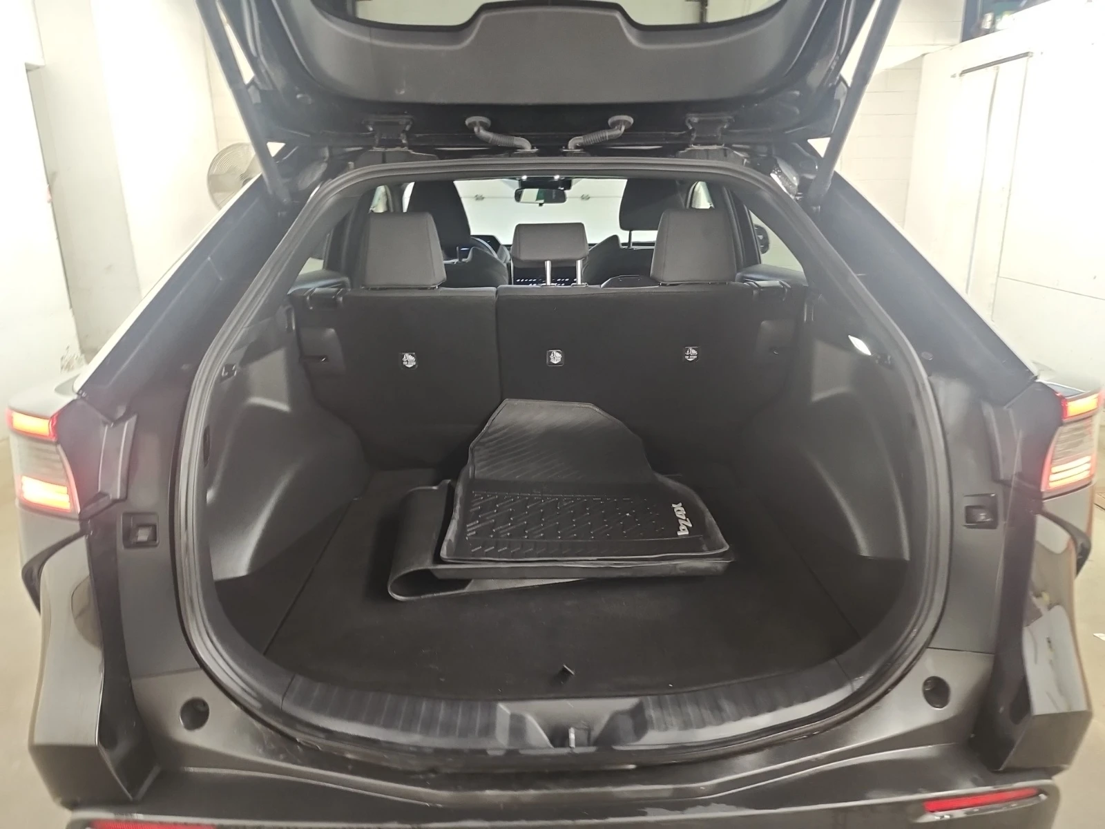 Toyota bZ4X LE FWD  | Mobile.bg � ����������� 14