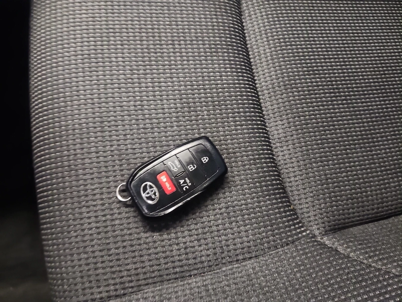 Toyota bZ4X LE FWD  | Mobile.bg � ����������� 11