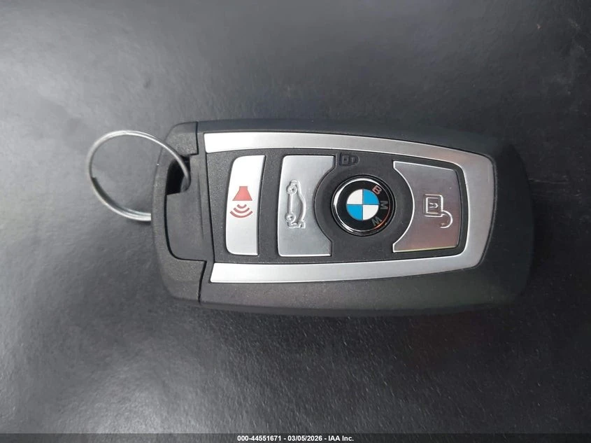 BMW M4 Blind Spot Alert* Driver Assistance Plus* Executiv, снимка 10 - Автомобили и джипове - 54945031