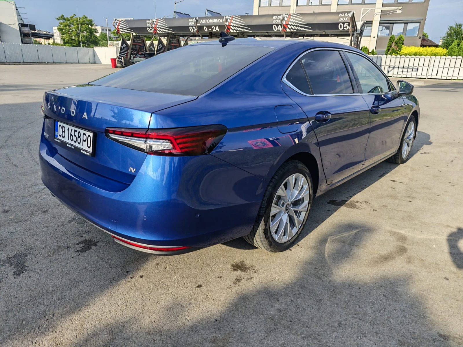 Skoda Superb L&K 130, снимка 4 - Автомобили и джипове - 55002931