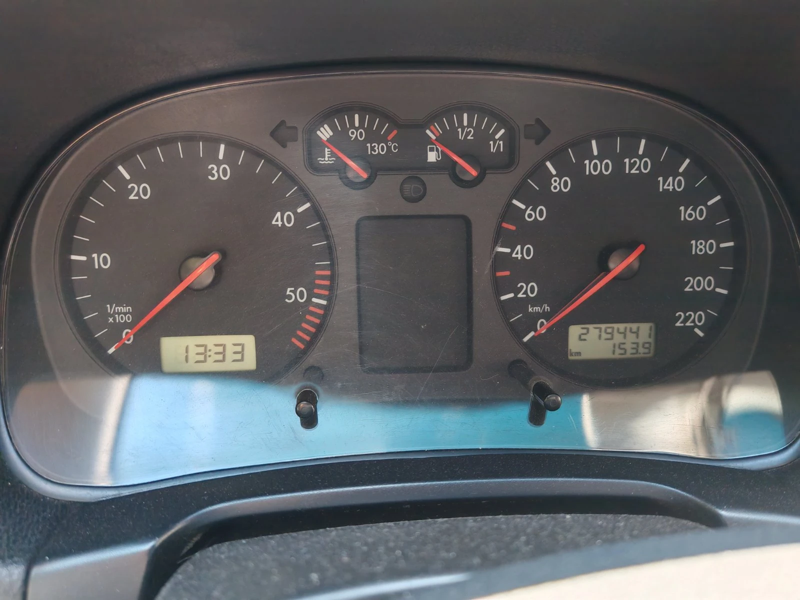 VW Golf 1.9 TDI, снимка 8 - Автомобили и джипове - 55016510