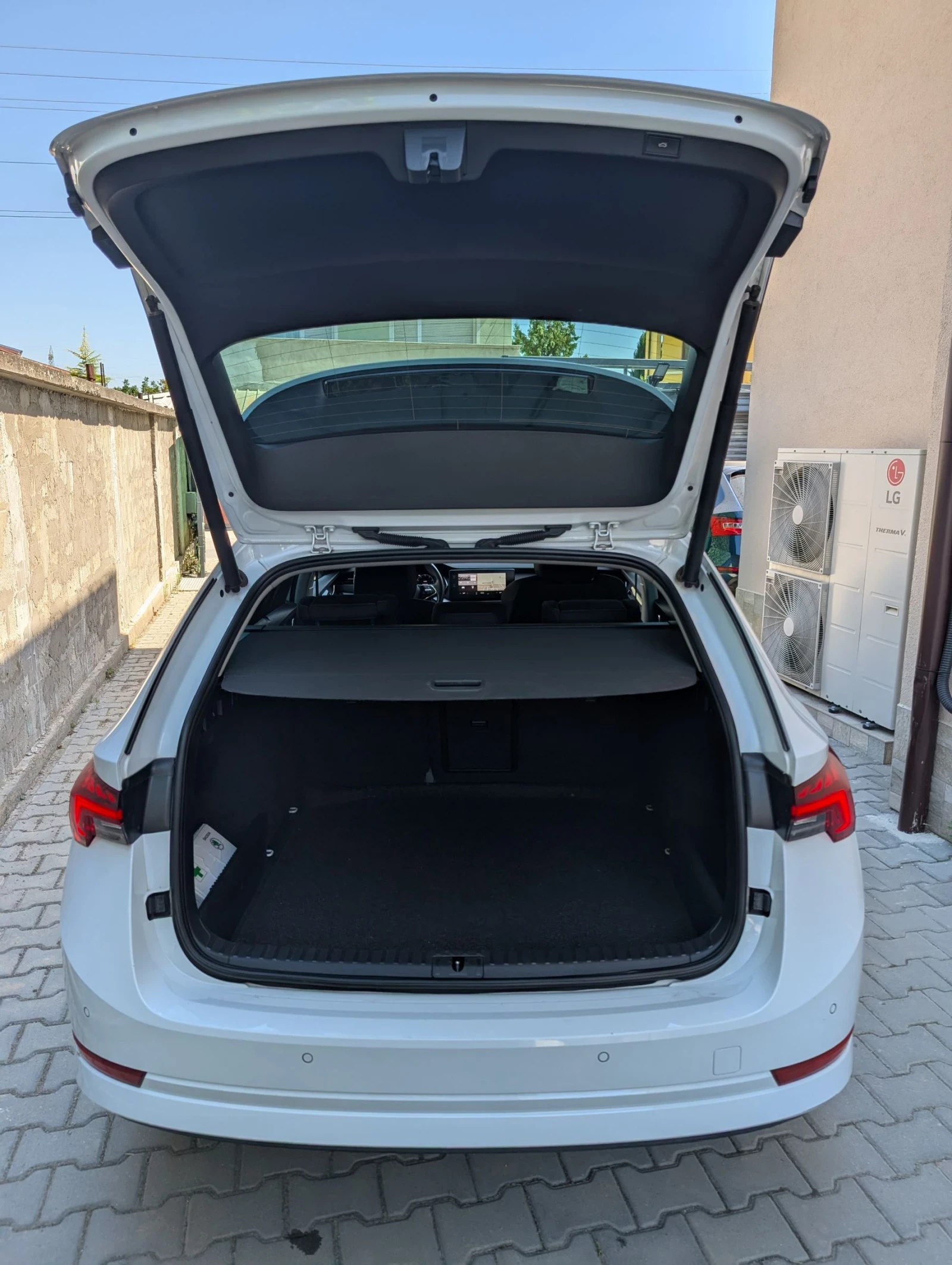 Skoda Octavia 2.0TDI 150��.* Matrix* LED* Digital* Keyless | Mobile.bg � ����������� 10