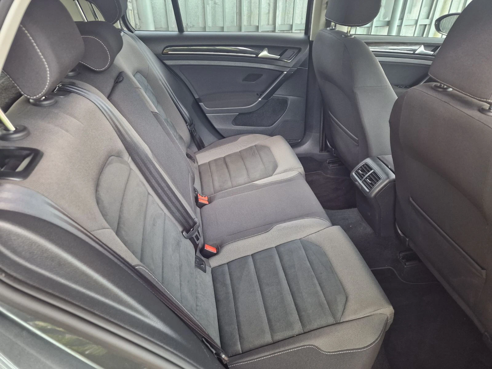 VW Golf 1.4TGI-AUTOMATIC-HIGT LINE, снимка 12 - Автомобили и джипове - 55069437
