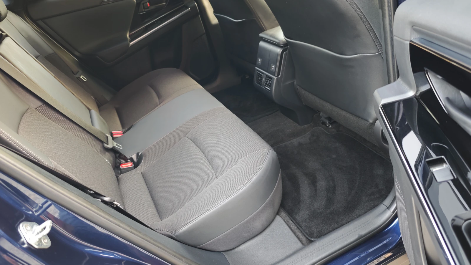 Toyota bZ4X ��������� 18.��������.2026� | Mobile.bg � ����������� 16