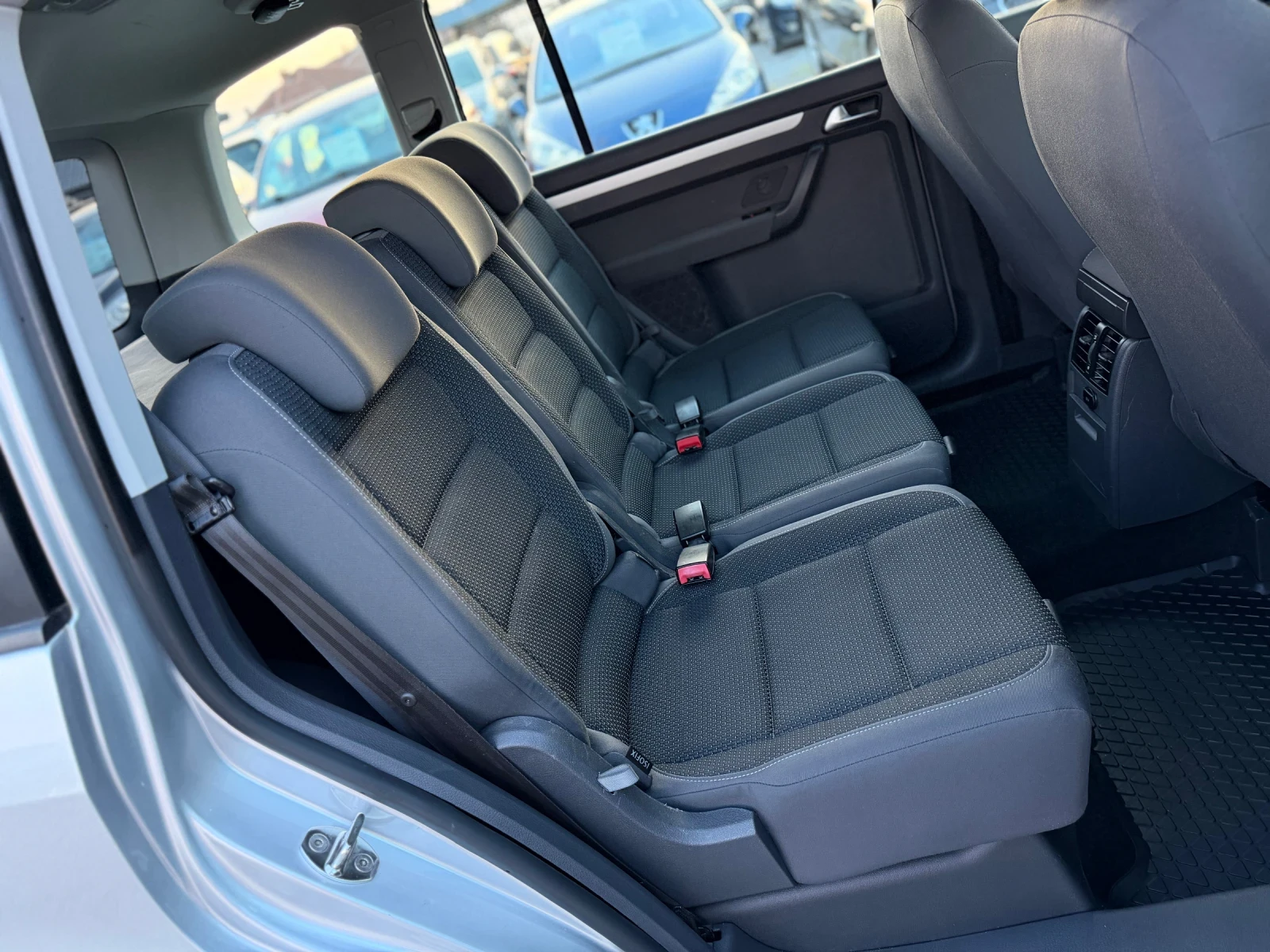 VW Touran 2.0TDI 140�� ����  | Mobile.bg � ����������� 13
