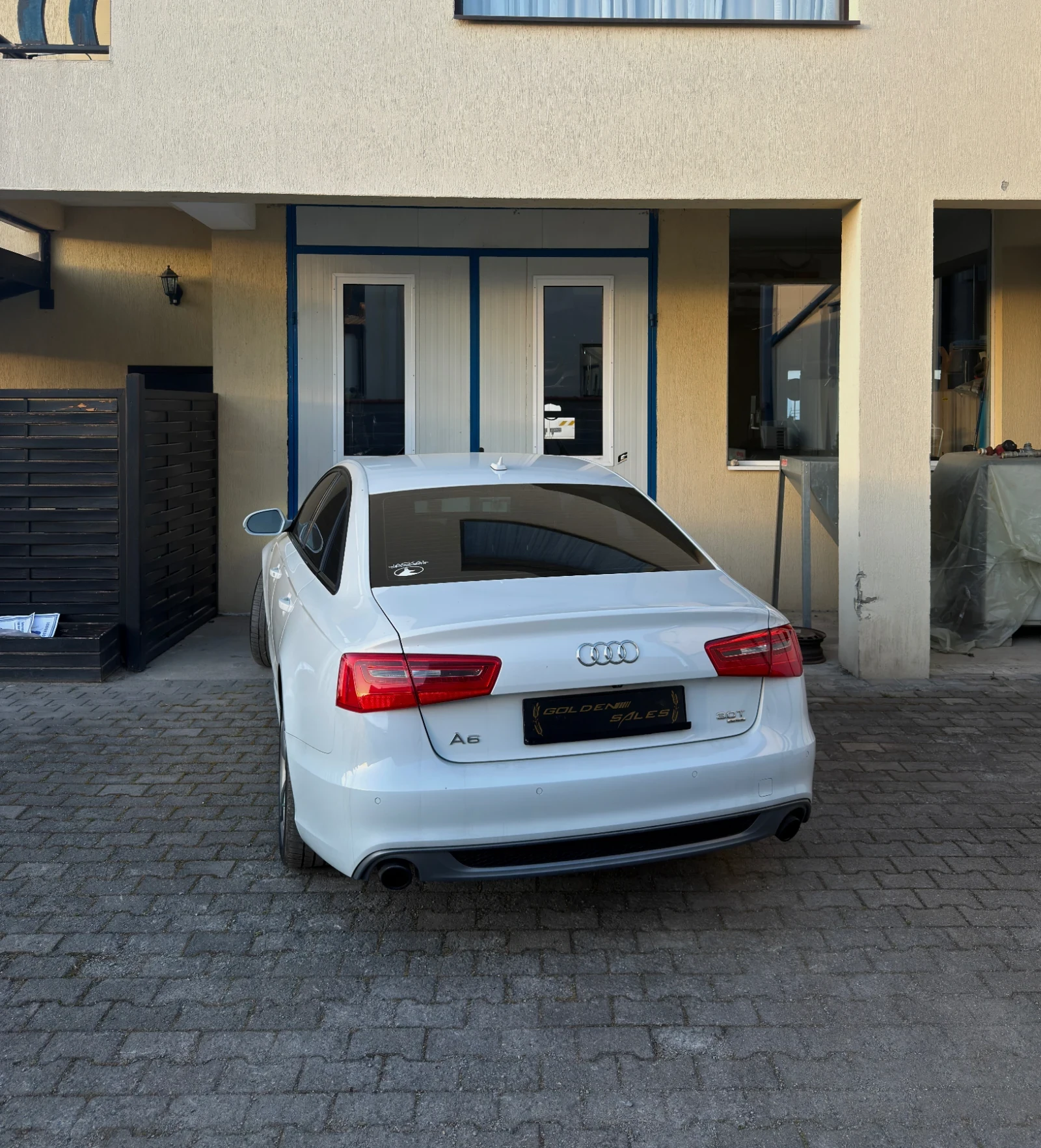 Audi A6 * BOSE* DISTRONIC* KEYLESS* , снимка 4 - Автомобили и джипове - 56084133