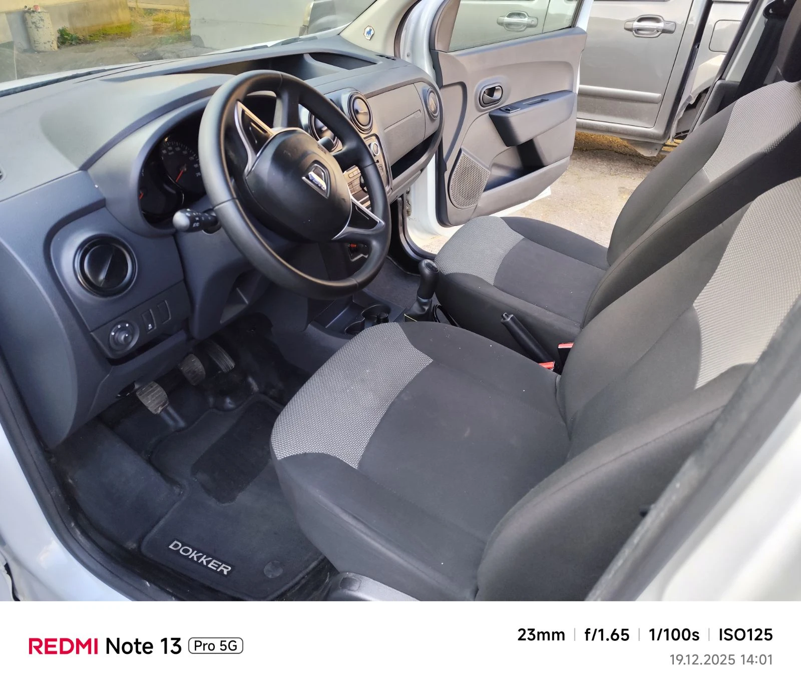Dacia Dokker, снимка 2 - Автомобили и джипове - 56195492