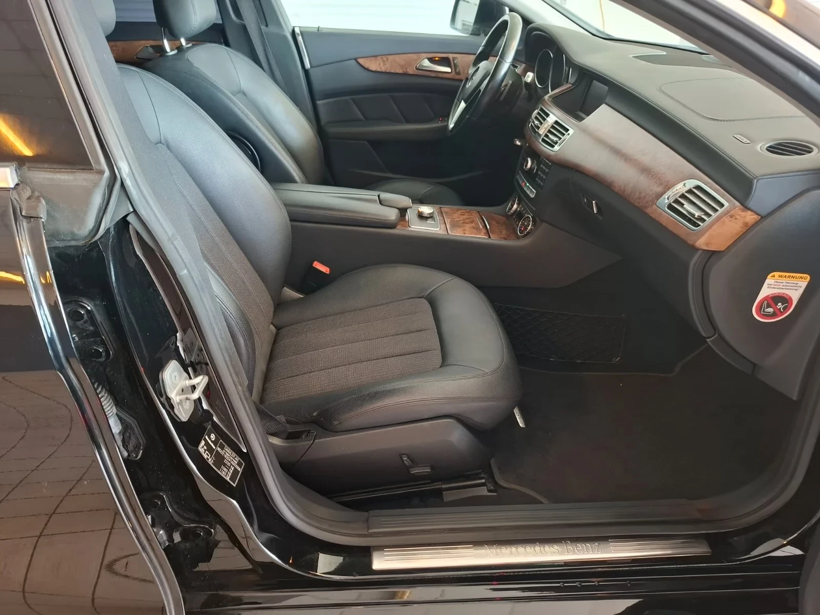 Mercedes-Benz CLS 350 152000км, снимка 11 - Автомобили и джипове - 56220410
