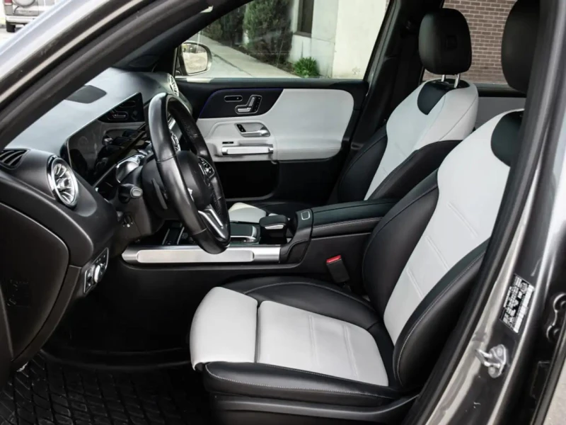 Mercedes-Benz GLB AMG packet* 4Matic* Distronic* Carplay* , снимка 7 - Автомобили и джипове - 52317815