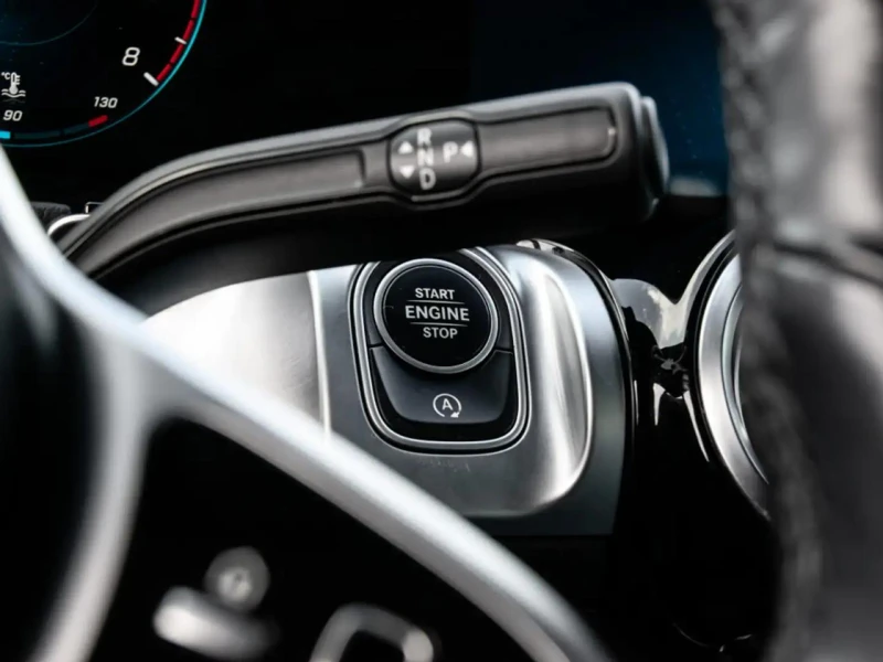 Mercedes-Benz GLB AMG packet* 4Matic* Distronic* Carplay* , снимка 12 - Автомобили и джипове - 52317815