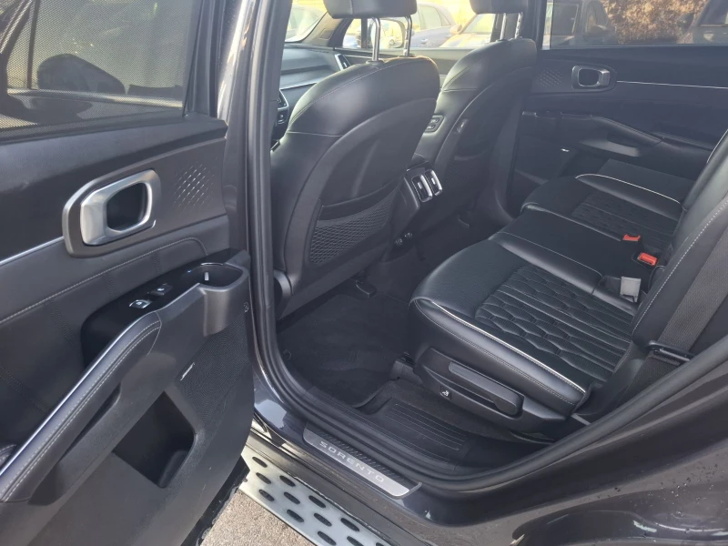 Kia Sorento 1.6 HEV Limited, снимка 7 - Автомобили и джипове - 53173325