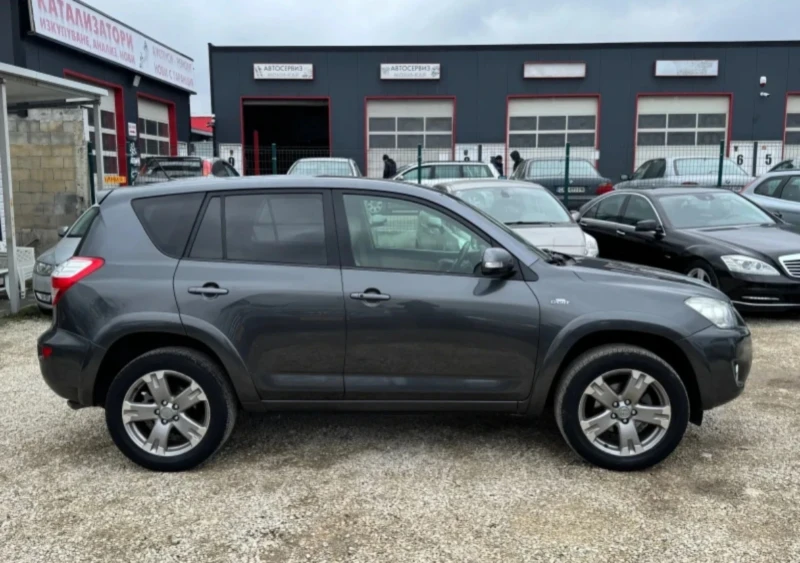 Toyota Rav4 D4D, снимка 6 - Автомобили и джипове - 53554026