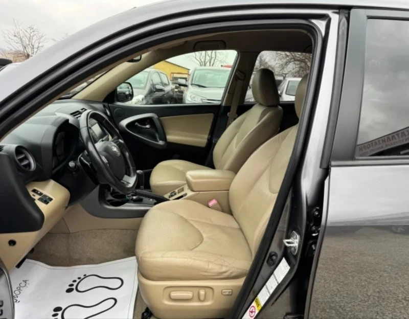 Toyota Rav4 D4D, снимка 12 - Автомобили и джипове - 53554026