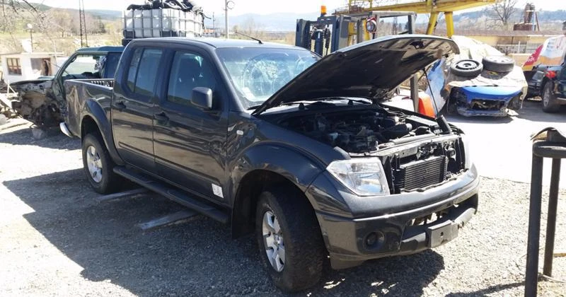 Nissan Navara 10 броя на части, снимка 6 - Автомобили и джипове - 34240142