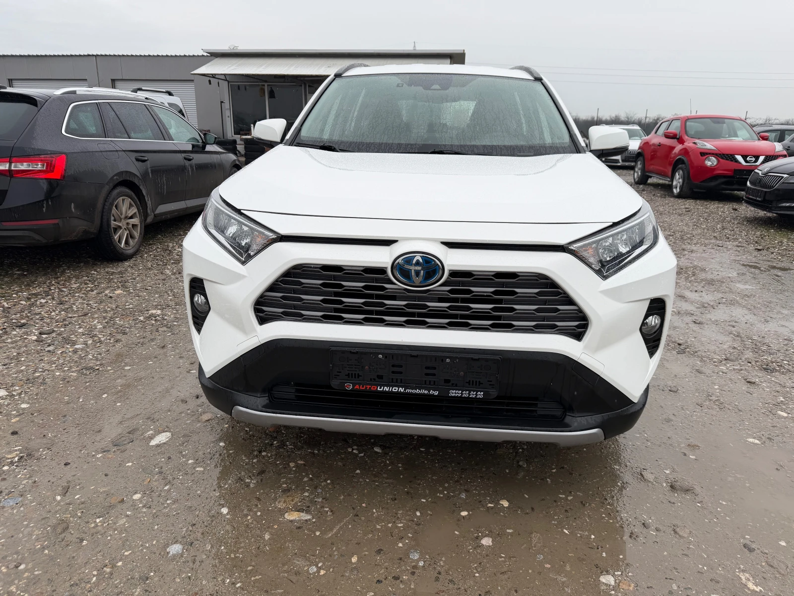 Toyota Rav4 2.5 HYBRID - изображение 2