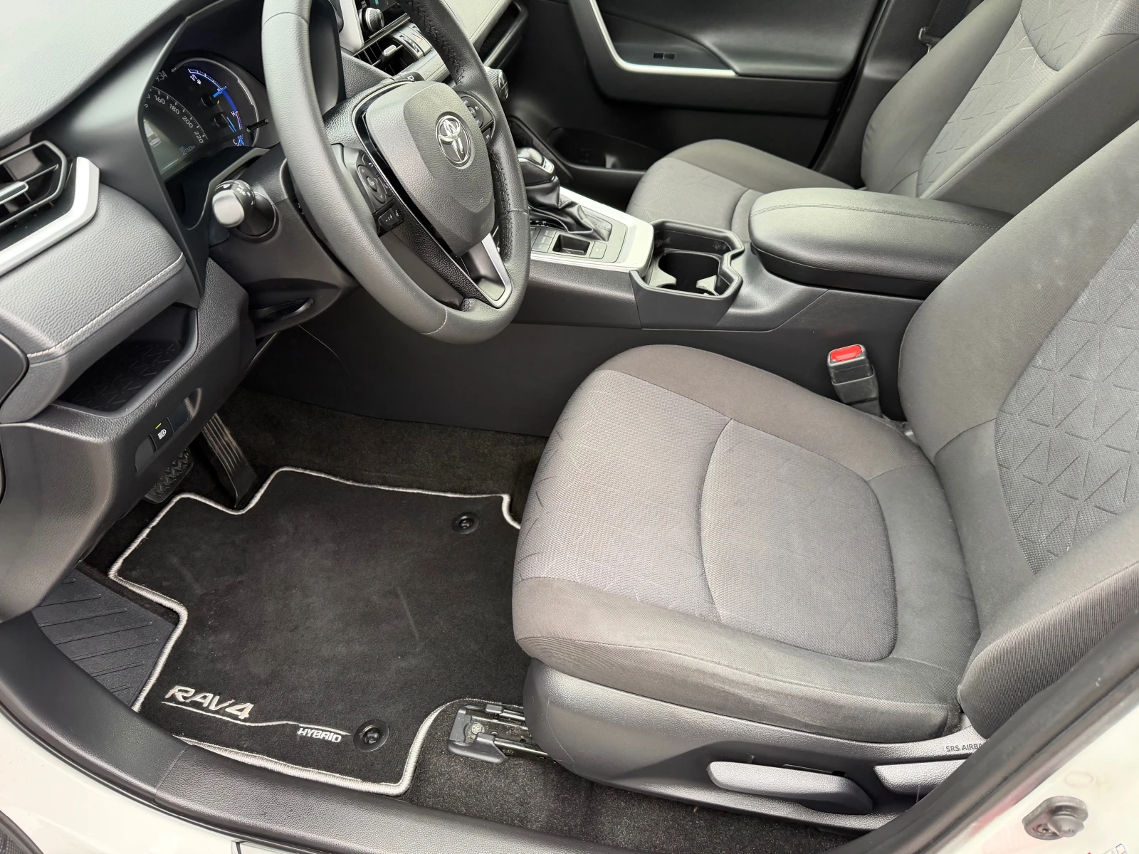 Toyota Rav4 2.5 HYBRID - изображение 9