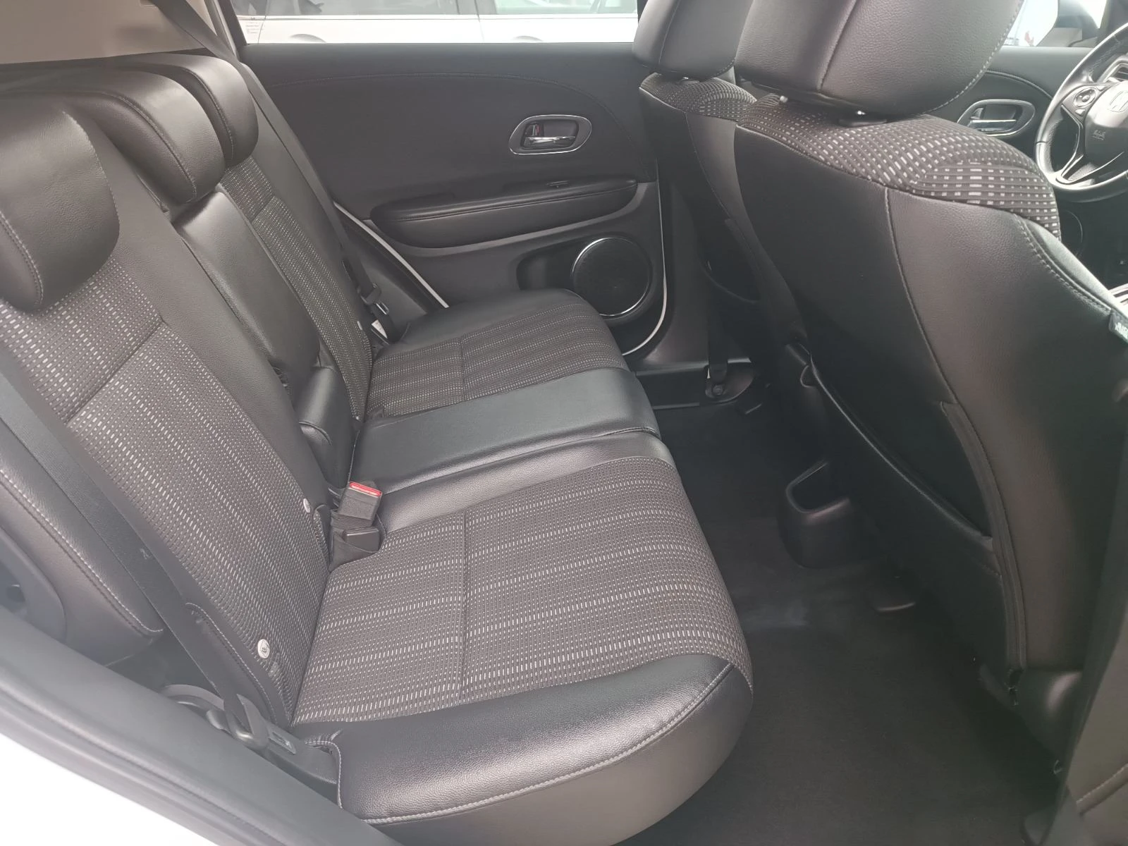 Honda Hr-v 1.5 I-VTEC | Mobile.bg � ����������� 12