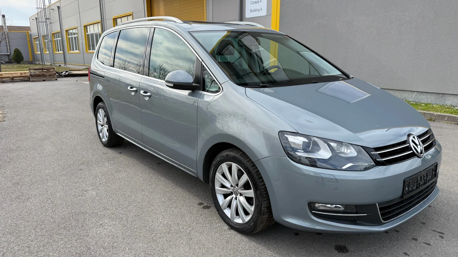 VW Sharan 2.0tdi DSG , снимка 3 - Автомобили и джипове - 53647682