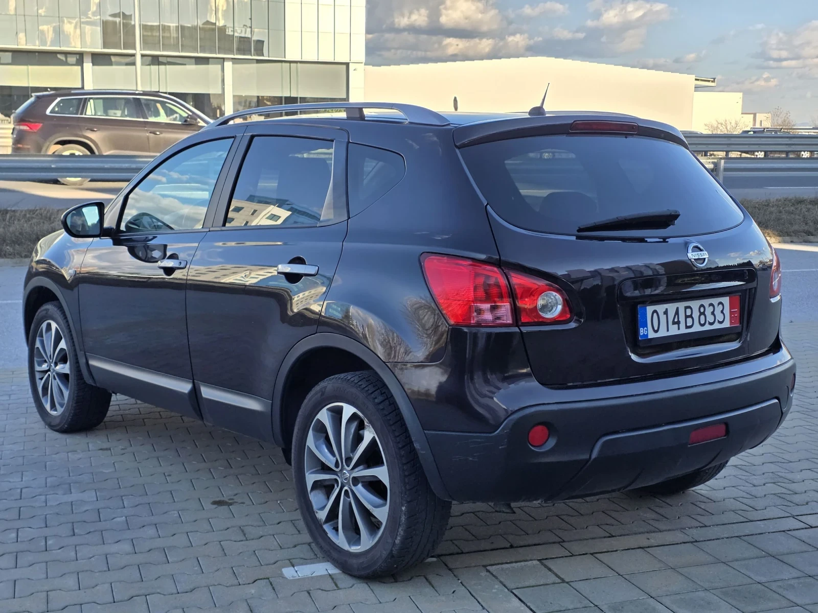 Nissan Qashqai 2.0i SWISS EDITION , снимка 4 - Автомобили и джипове - 53716409