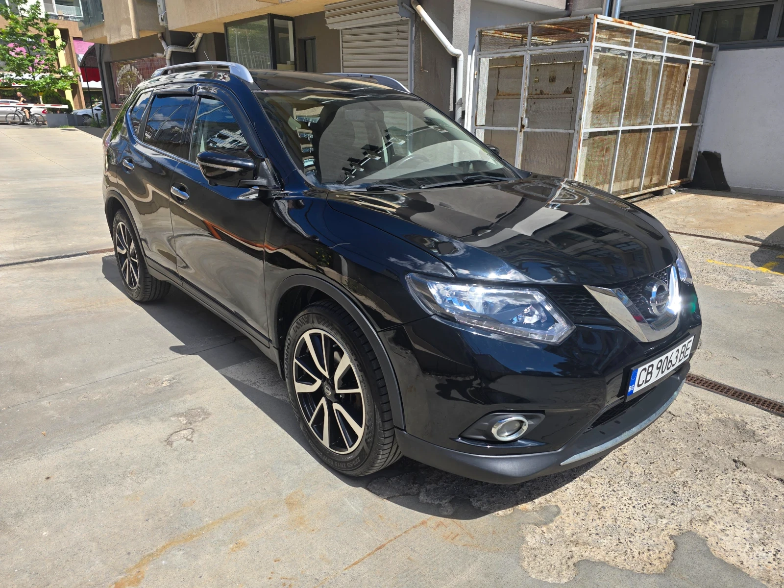 Nissan Rogue LPG, снимка 4 - Автомобили и джипове - 54900007