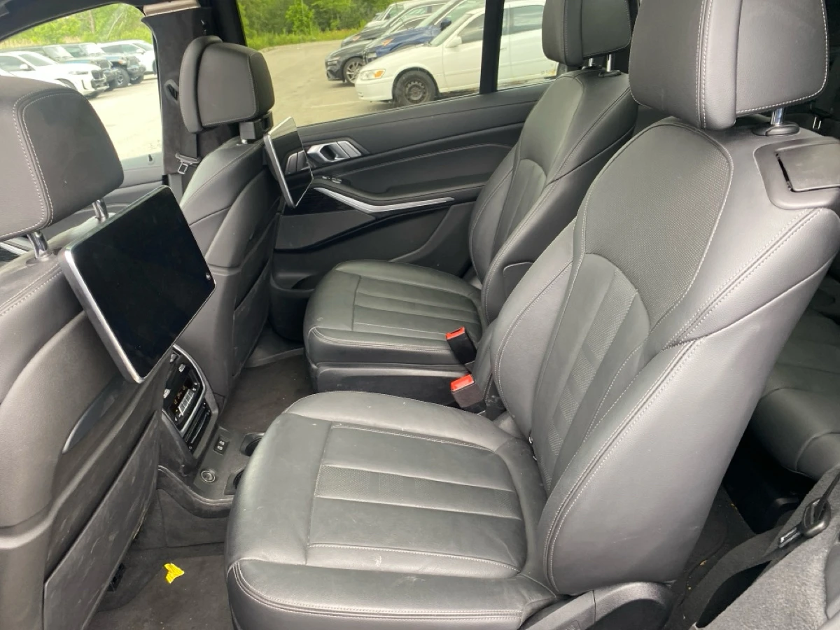 BMW X7 M SPORT * ТЕЛЕВИЗОРИ, снимка 8 - Автомобили и джипове - 54997027