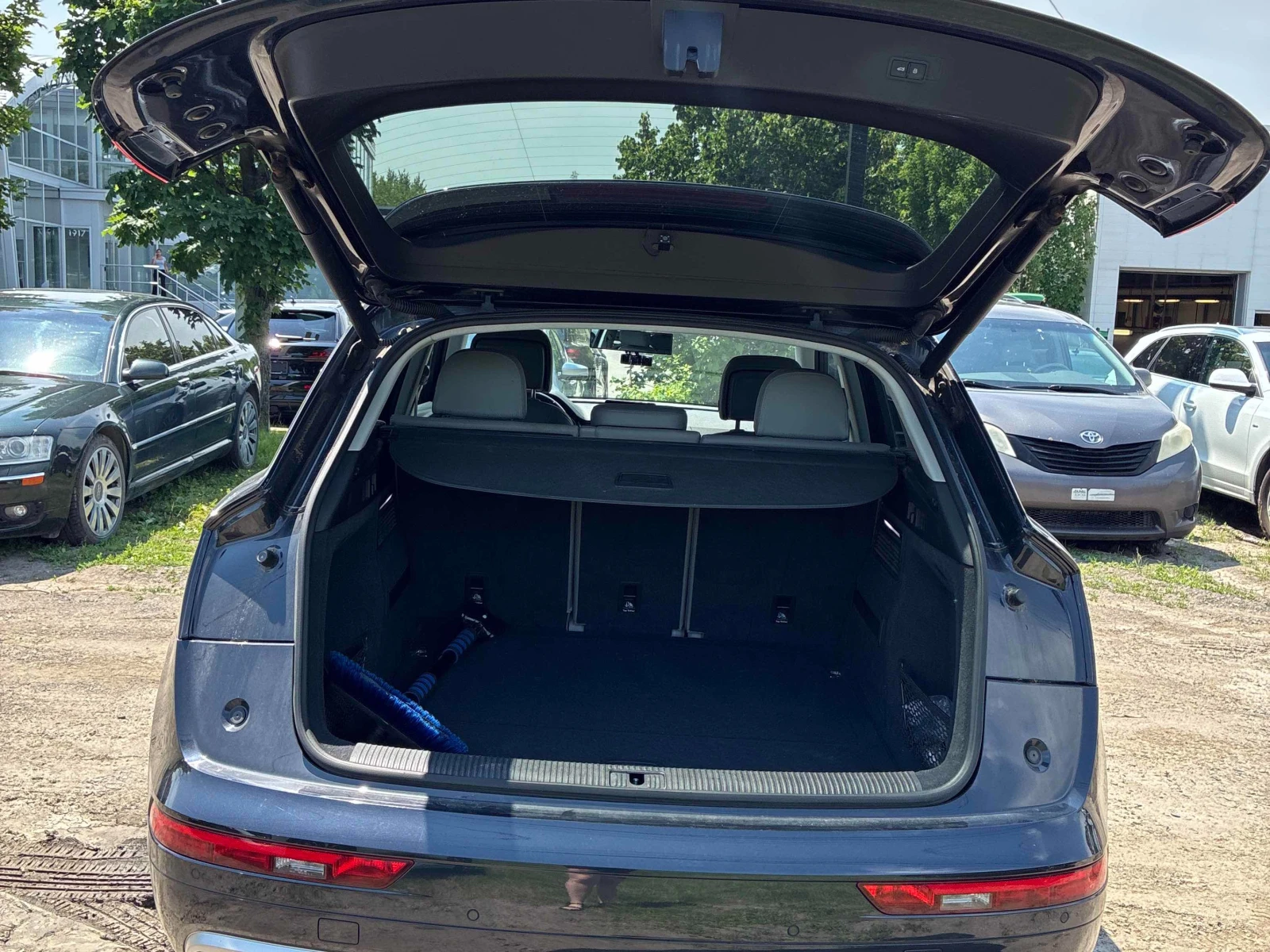Audi Q5 Komfort Quattro, снимка 10 - Автомобили и джипове - 55193187