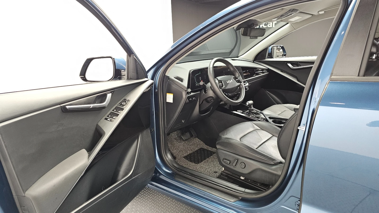 Kia Niro Hybrid Prestige | Adaptive Cruise | Камера, снимка 8 - Автомобили и джипове - 55501596