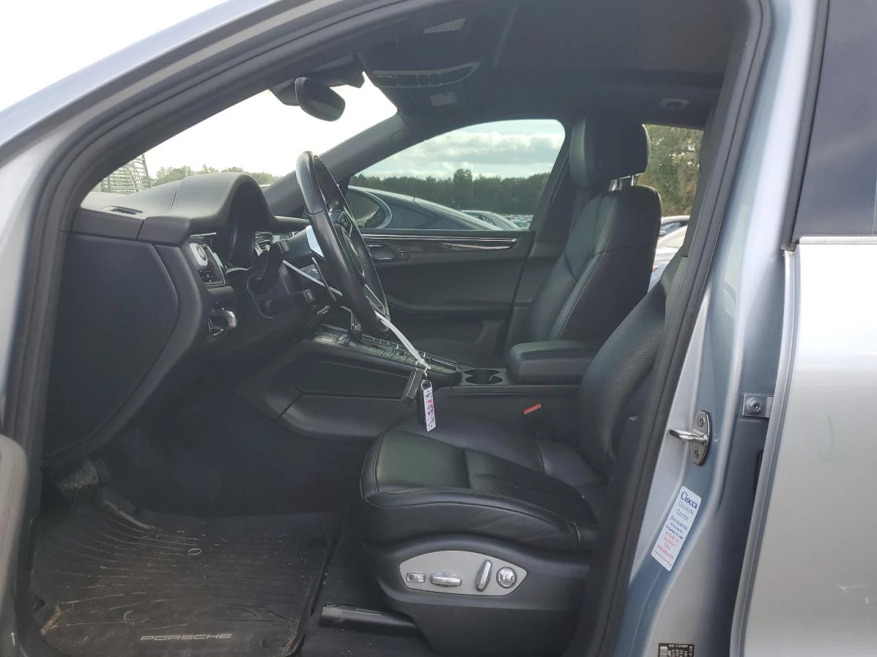 Porsche Macan 2.0l, снимка 7 - Автомобили и джипове - 55566264
