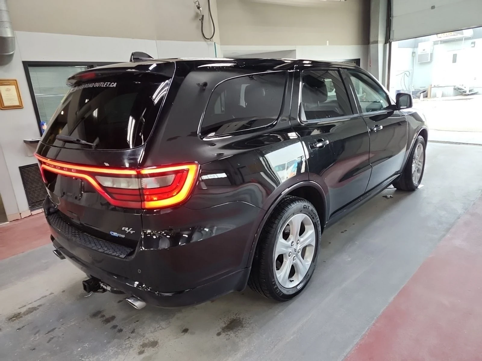 Dodge Durango R/T* 4x4* Back cam* Шибидах* Обдух* Подгрев* , снимка 3 - Автомобили и джипове - 55605669