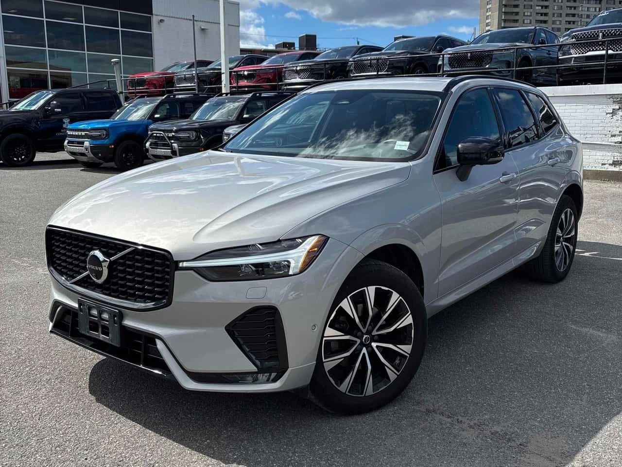 Volvo XC60 * Plus Dark Theme * CARFAX * БЕЗ ПЪРВОНАЧАЛНА ВНОС