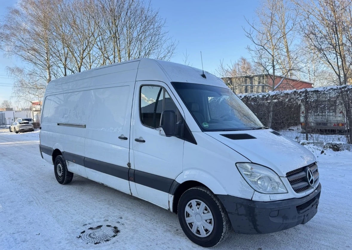 Mercedes-Benz Sprinter 216  - изображение 2