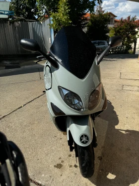  Yamaha T-max