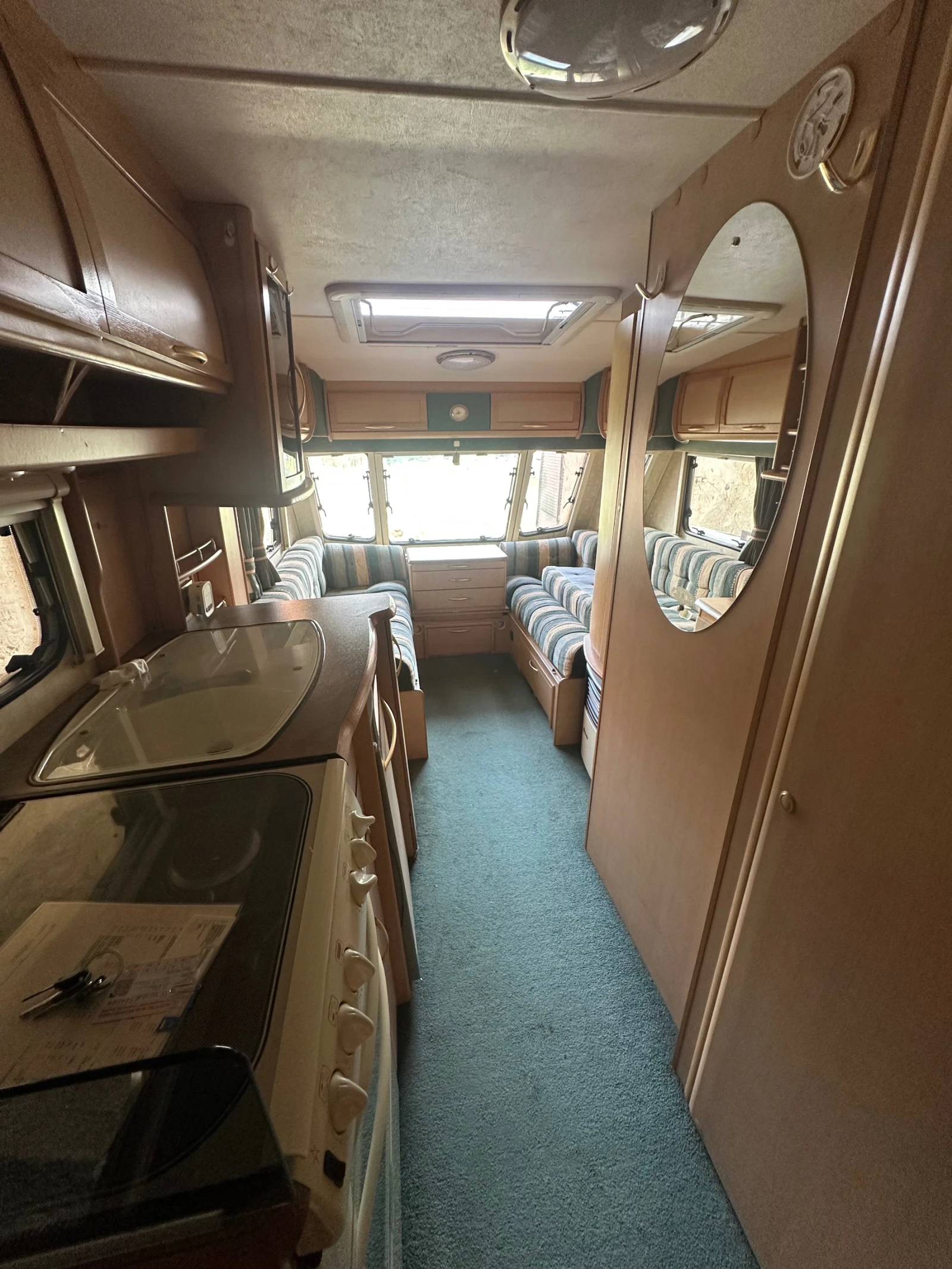 Каравана Hobby Abbey GTS 417 2005г., снимка 9 - Каравани и кемпери - 55409783