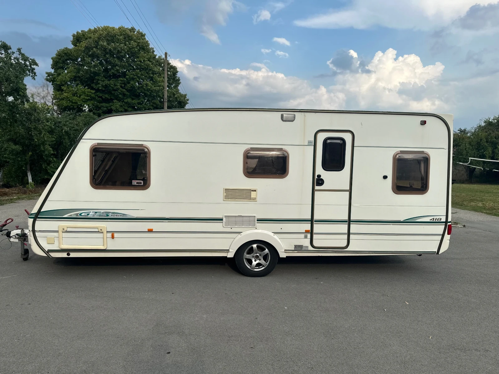 Каравана Hobby Abbey GTS 417 2005г., снимка 4 - Каравани и кемпери - 55409783