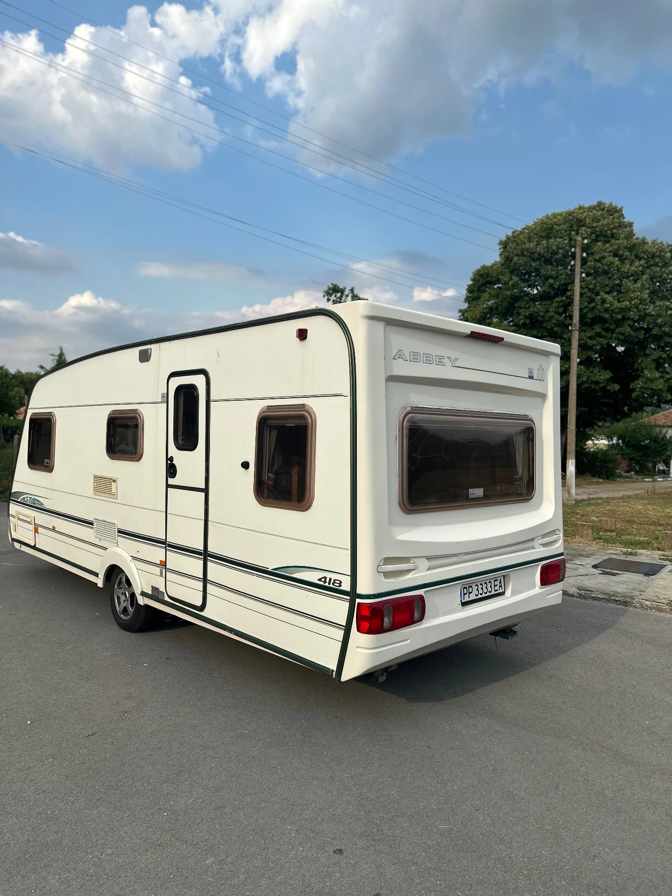 Каравана Hobby Abbey GTS 417 2005г., снимка 5 - Каравани и кемпери - 55409783