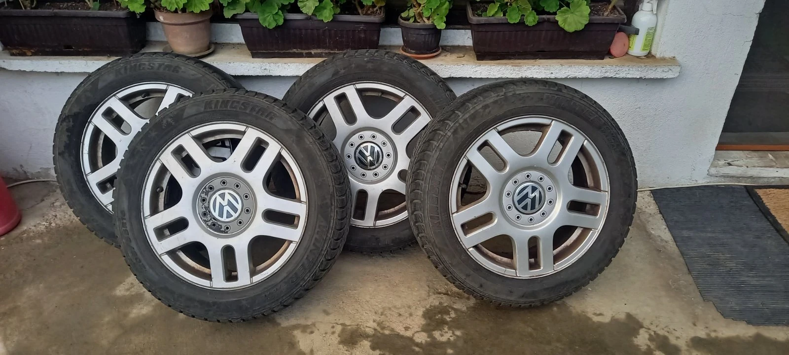    225/55R16  VW | Mobile.bg   1