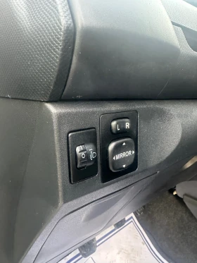Toyota Yaris 1, 3i, КЛИМА, НОВ ВНОС-ГЕРМАНИЯ, снимка 9