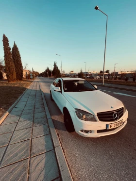 Mercedes-Benz C 320, снимка 1