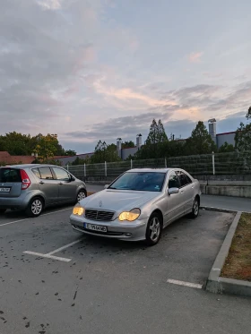  Mercedes-Benz C 200