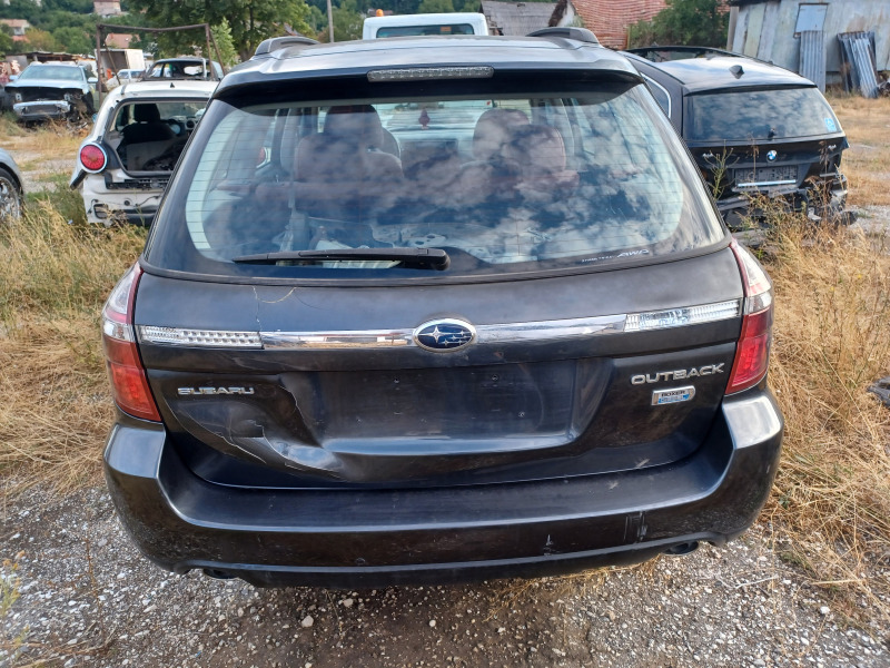 Subaru Outback, снимка 2 - Автомобили и джипове - 46271999