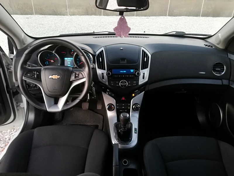 Chevrolet Cruze 1.7CRDI KLIMA131, снимка 14 - Автомобили и джипове - 47796974